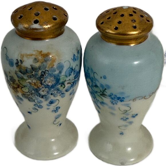Vintage 4 Sets Salt & Pepper Shaker Ceramic Urn Basket Jugs Floral Mont Michel - Picture 6 of 8